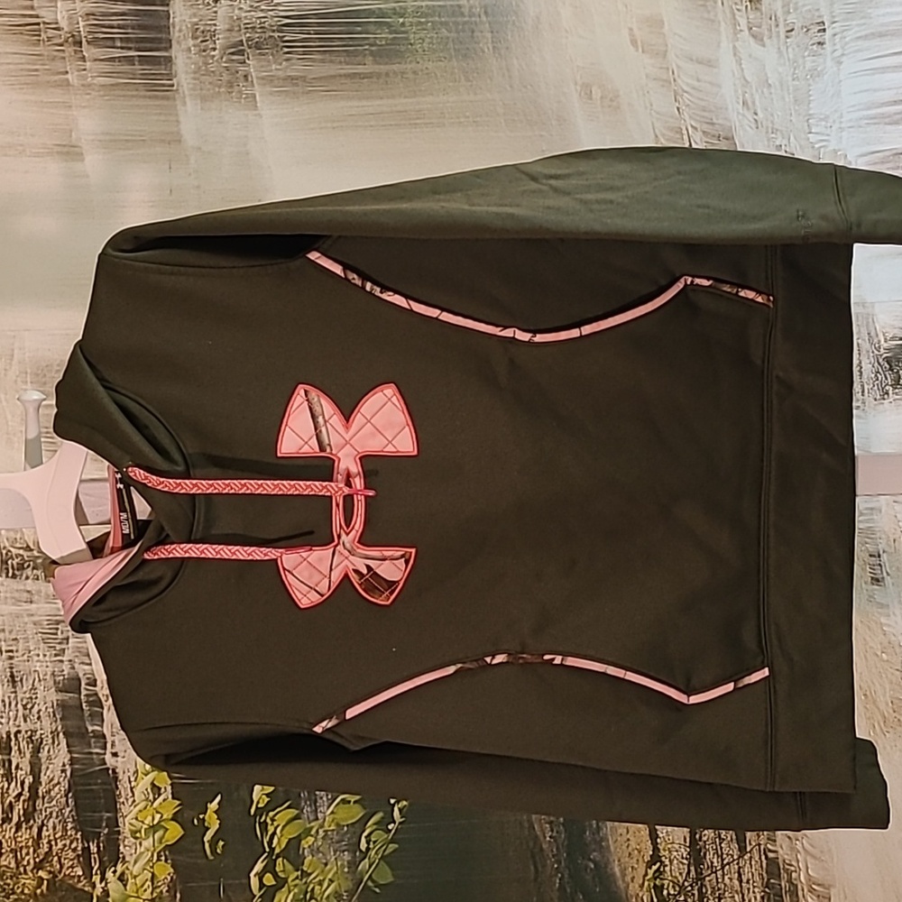 Under Armour Womens Medium army green and pink Storm camo hoodie sweatshirt